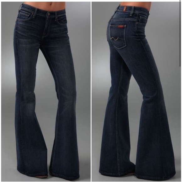 7 For All Mankind Women's Bell Bottom Jeans sz 30 Dark Blue - Picture 2 of 8